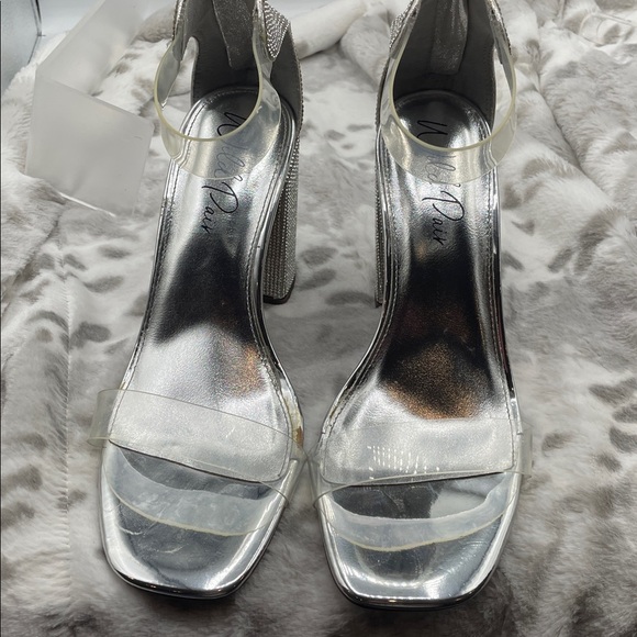Wild Pair Trixee, Chunky sparkel heel, square toe, ankle strap, size 9  NEW WOB - Picture 6 of 6